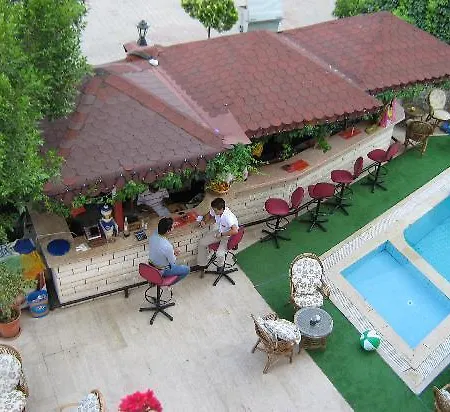 Ozlem 2 Aparthotel