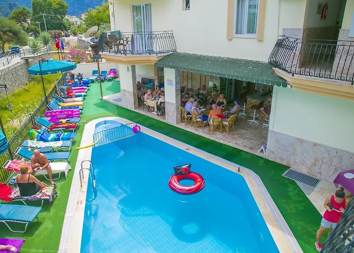 Aparthotel Ozlem 2 4*